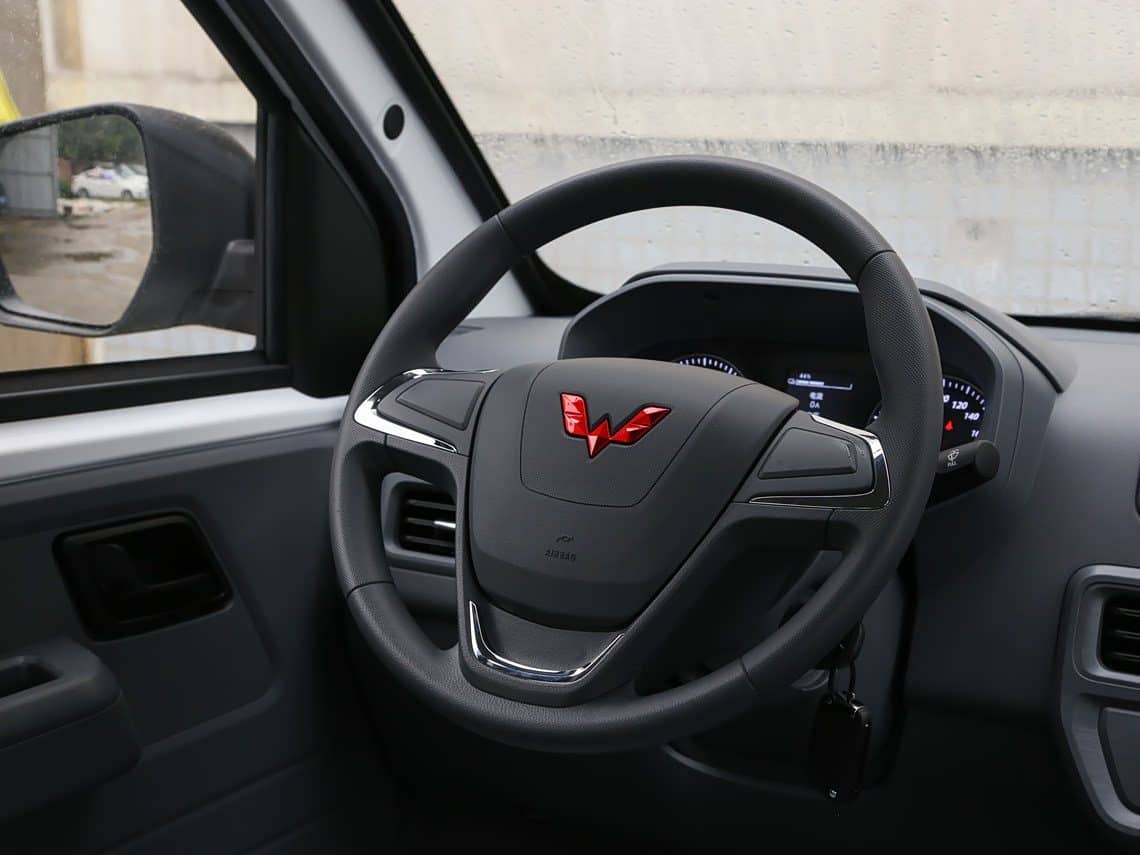 2024 Wuling Yangguang — driver's cockpit, electric van for export